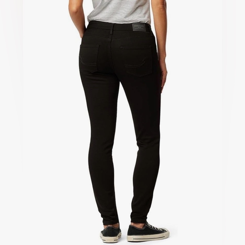 Levi’s Black High-Rise Skinny Jeans - Picture 3 of 8